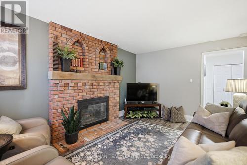 1 Murkar Crescent, Whitby, ON 