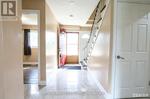 59 BRIMORTON DRIVE , Toronto, Ontario M1P 3Z3 4