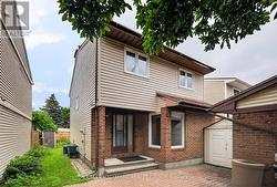 704 MALIBU TERRACE  Ottawa, ON K2C 3T8