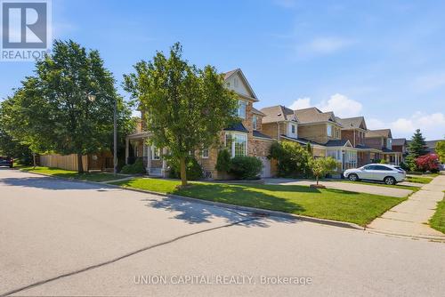 33 Eakin Mill Road, Markham, ON - Outdoor