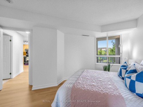 220-16 Dallimore Circle, Toronto, ON - Indoor Photo Showing Bedroom