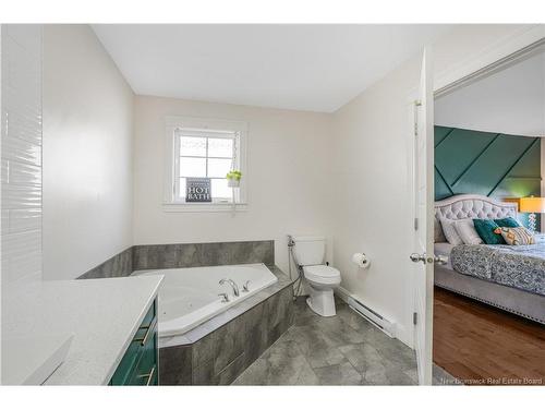 28 Langille Dr, Fredericton, NB 