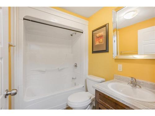 28 Langille Dr, Fredericton, NB 