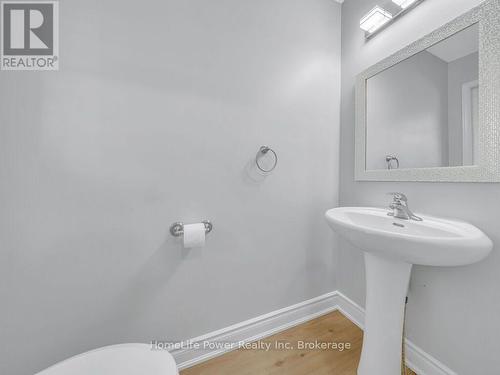 39 Reistview Street, Kitchener, ON - Indoor Photo Showing Bathroom