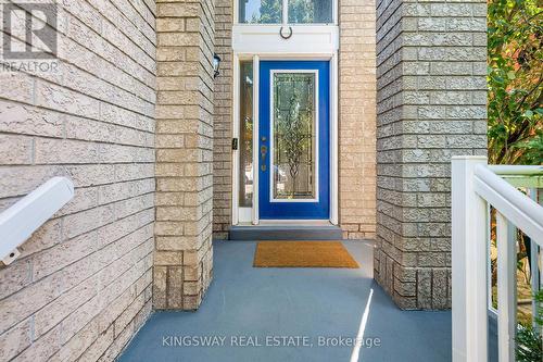 3598 Fountain Park Avenue, Mississauga, ON - Outdoor