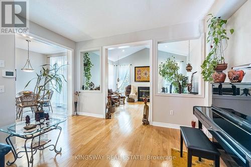 3598 Fountain Park Avenue, Mississauga, ON - Indoor