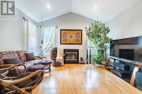 3598 Fountain Park Avenue, Mississauga, ON - Indoor Photo Showing Living Room With Fireplace