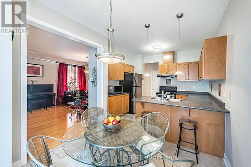 3598 Fountain Park Avenue, Mississauga, ON - Indoor Photo Showing Other Room