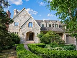 14 ST MARGARETS DRIVE  Toronto, ON M4N 3E5