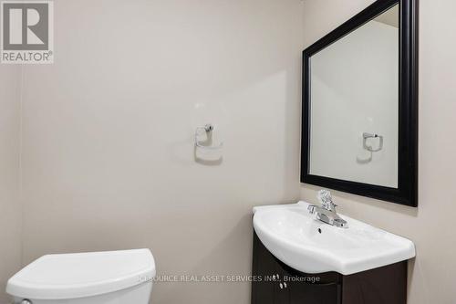 1371 Kilborn Avenue, Ottawa, ON - Indoor Photo Showing Bathroom