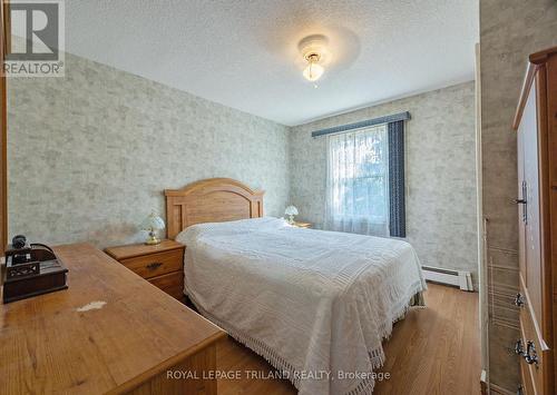 89 Egerton Street, London East (East L), ON - Indoor Photo Showing Bedroom