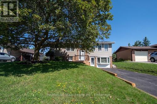 4 DANIEL COURT  Kawartha Lakes (Lindsay), ON K9V 4Z9