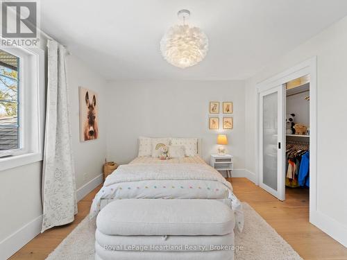 238 Bennett Street W, Goderich (Goderich (Town)), ON - Indoor Photo Showing Bedroom