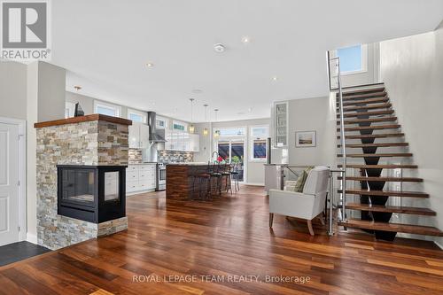 33 Gould Street, Ottawa, ON - Indoor Photo Showing Living Room With Fireplace