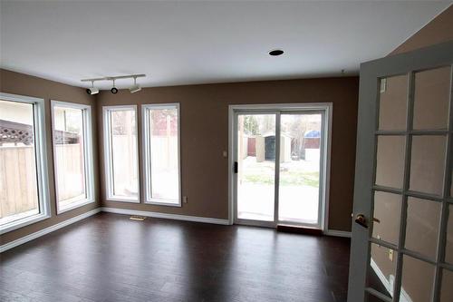 Sunroom/Family Room - 77 Guymer Crescent, The Pas, MB - Indoor Photo Showing Other Room