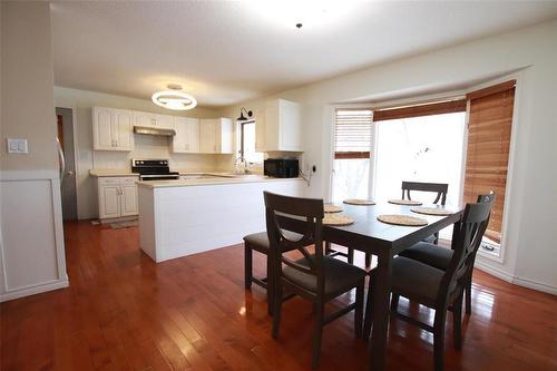 Dining Area and Kitchen - 77 Guymer Crescent, The Pas, MB - Indoor