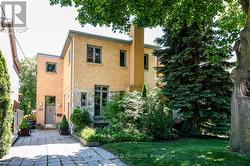 181 RUMSEY ROAD  Toronto, ON M4G 1P4