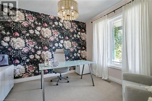 8 Zaduk Place, Guelph, ON - Indoor Photo Showing Other Room