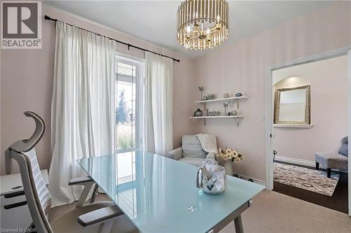 8 Zaduk Place, Guelph, ON - Indoor