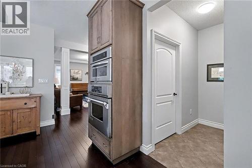 8 Zaduk Place, Guelph, ON - Indoor