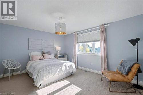 8 Zaduk Place, Guelph, ON - Indoor Photo Showing Bedroom