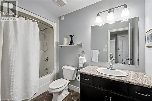 8 Zaduk Place, Guelph, ON - Indoor Photo Showing Bathroom