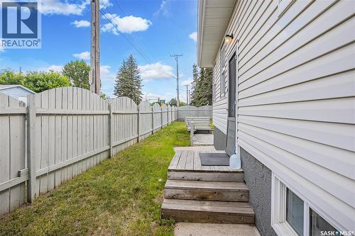 928 1St Street E, Saskatoon, SK - Outdoor