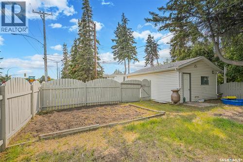 928 1St Street E, Saskatoon, SK - Outdoor