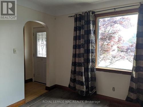 Upper - 187 Neff Street, Port Colborne (Main Street), ON - Indoor Photo Showing Other Room