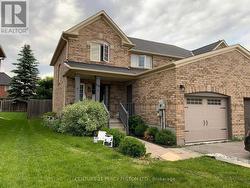 136 TUNBRIDGE ROAD Barrie, ON L4M 6T1