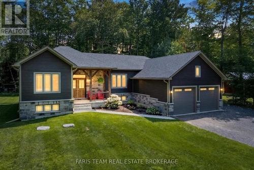 41 TALL PINES DRIVE  Tiny, ON L9M 0H4