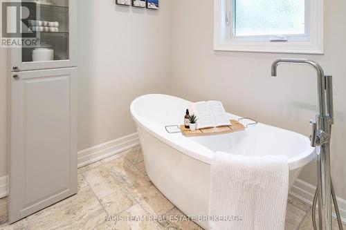 41 Tall Pines Drive, Tiny, ON - Indoor Photo Showing Bathroom