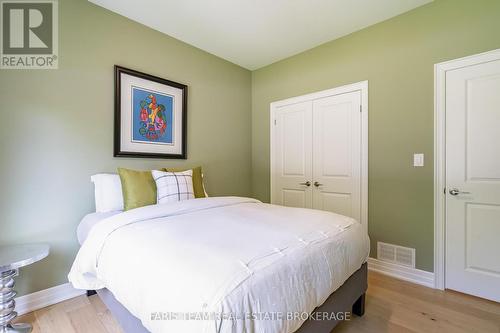 41 Tall Pines Drive, Tiny, ON - Indoor Photo Showing Bedroom