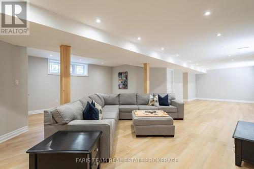 41 Tall Pines Drive, Tiny, ON - Indoor