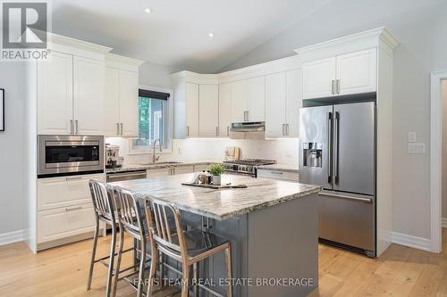 41 Tall Pines Drive, Tiny, ON - Indoor Photo Showing Kitchen With Upgraded Kitchen