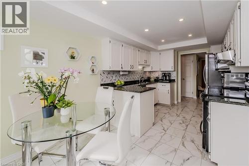 6 Willow Street Unit# 802, Waterloo, ON - Indoor Photo Showing Other Room