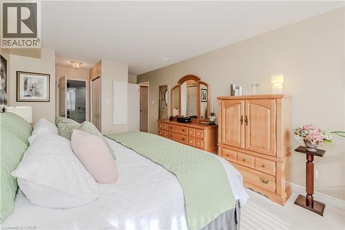 6 Willow Street Unit# 802, Waterloo, ON - Indoor Photo Showing Bedroom