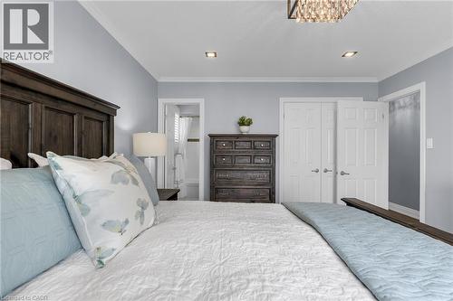 21 Samuel Road, Grimsby, ON - Indoor Photo Showing Bedroom