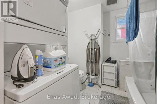 2 - 12 Somerset Street W, Ottawa, ON -  Photo Showing Laundry Room