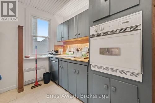 2 - 12 Somerset Street W, Ottawa, ON - Indoor