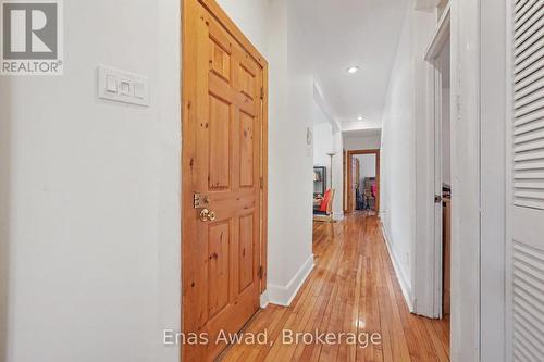 2 - 12 Somerset Street W, Ottawa, ON - Indoor Photo Showing Other Room