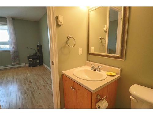2 Kilmory Place, St. John'S, NL - Indoor Photo Showing Bathroom