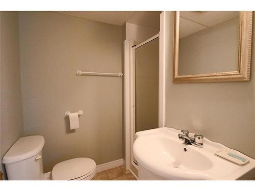 2 Kilmory Place, St. John'S, NL - Indoor Photo Showing Bathroom