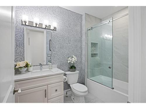 266 Xavier Circle, Lakeshore, ON 