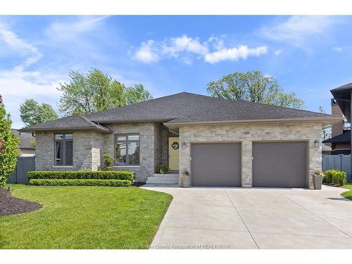 266 Xavier Circle, Lakeshore, ON 