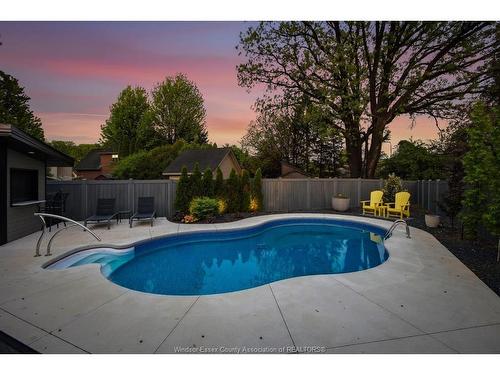 266 Xavier Circle, Lakeshore, ON 