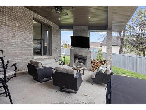 266 Xavier Circle, Lakeshore, ON 
