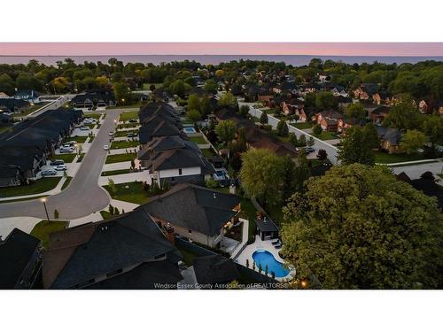 266 Xavier Circle, Lakeshore, ON 