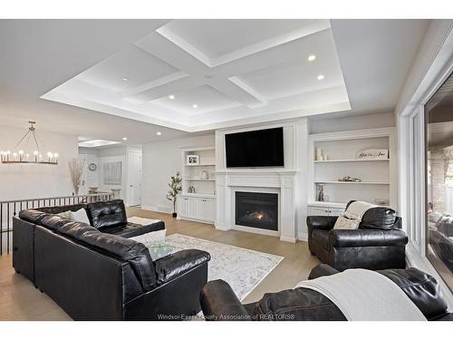 266 Xavier Circle, Lakeshore, ON 