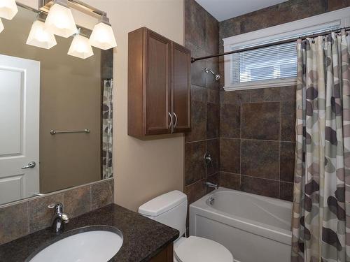 706 Weiler Boulevard, Thunder Bay, ON - Indoor Photo Showing Bathroom